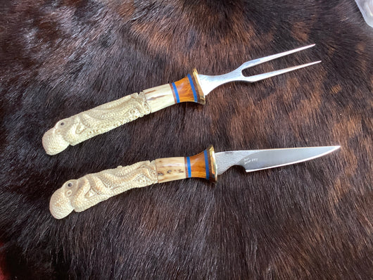 25-98 Octopus Carved Deer Antler Eating Set