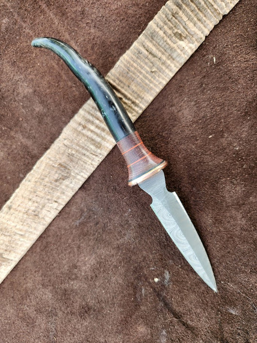 26-40 - Female Springbok Bodice Dagger