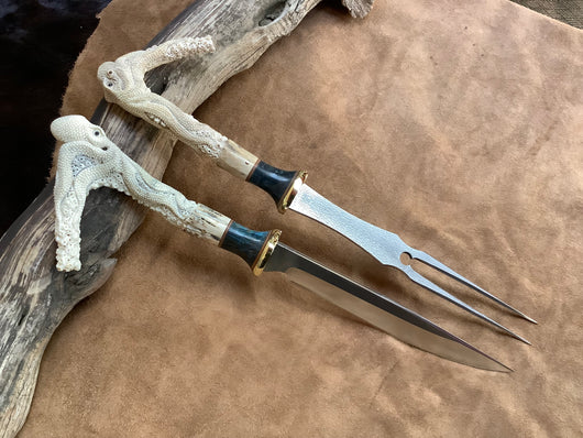 25-154/155 - Octopus on Corral Carved Deer Antler Carving Set