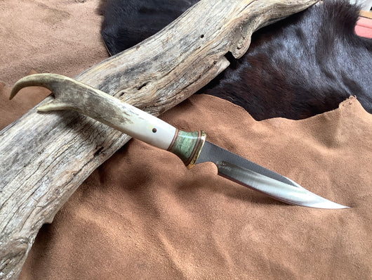 25-95 - Deer Antler Tip Narrow Clip Point