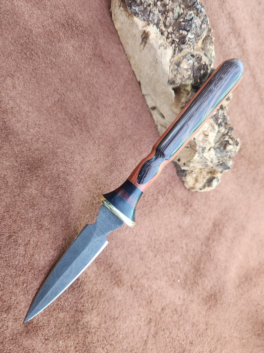 26-29 - Wenge and Padauk Bodice Dagger