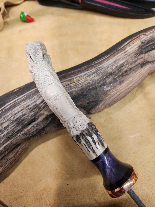 25-192 - Octopus on Chest Carved Deer Antler Long Fillet