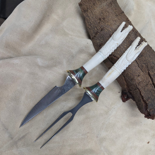 26-83 - Alligator Carved Deer Antler Eating Set