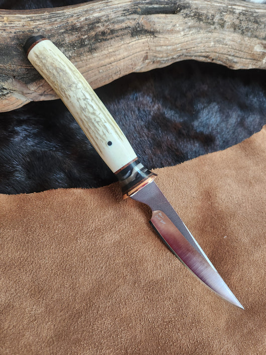 25-114 - Deer Antler Segment Narrow Drop Point Utility