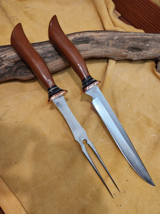 25-189/190 - Milo Wood Carving Set