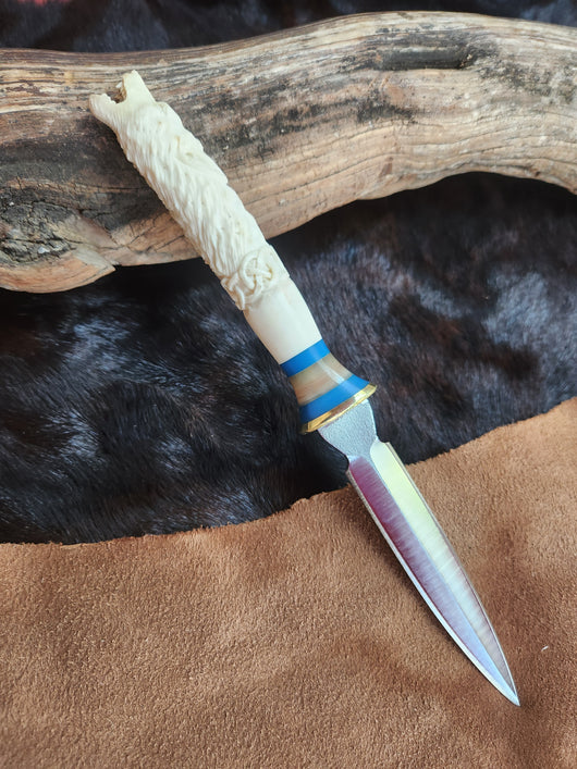 25-103 Wolf Carved Deer Antler Bodice Dagger